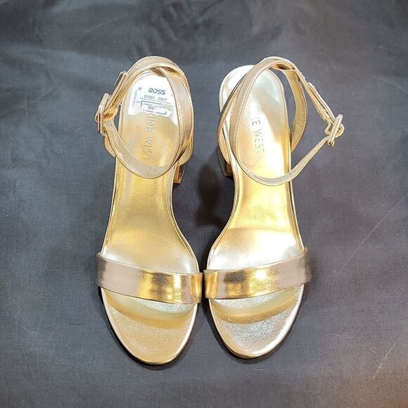 BRAND NEW NINE BLOCK HEEL OPEN TOE ADJUSTABLE BUCKLE ANKLE STRAP SANDAL - Picture 3 of 15